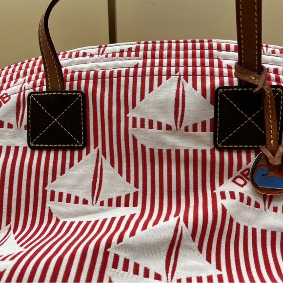Dooney & Bourke Red and White Sailboat Tote Bag - Picture 7 of 9